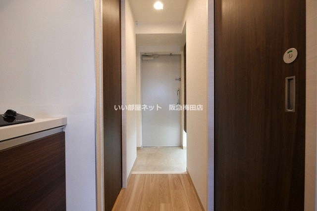 玄関　※同仕様写真となります。