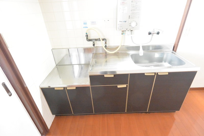 キッチン　2口ガスコンロ設置可能