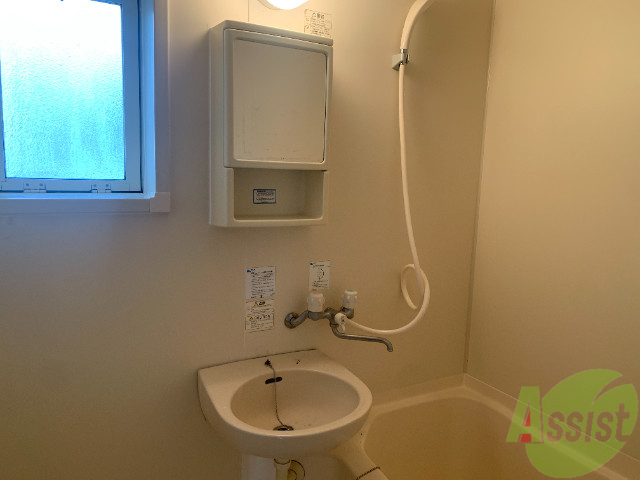 洗面設備　洗面所はこちらをお使いください。結構広く感じました。