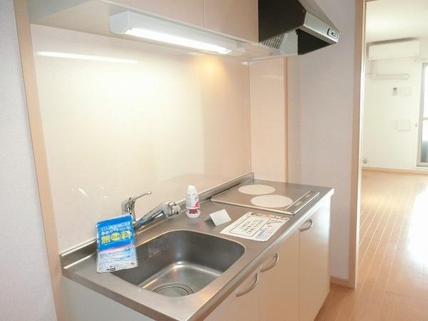 キッチン　２口ＩＨコンロ付き！