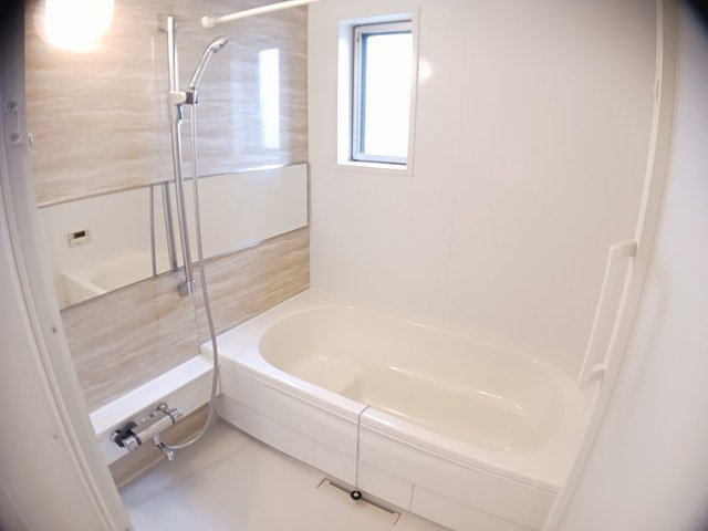 バス・シャワールーム　日々の暮らしに欠かせないお風呂です