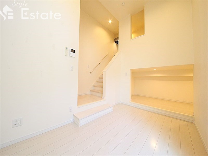 居室・リビング　内装