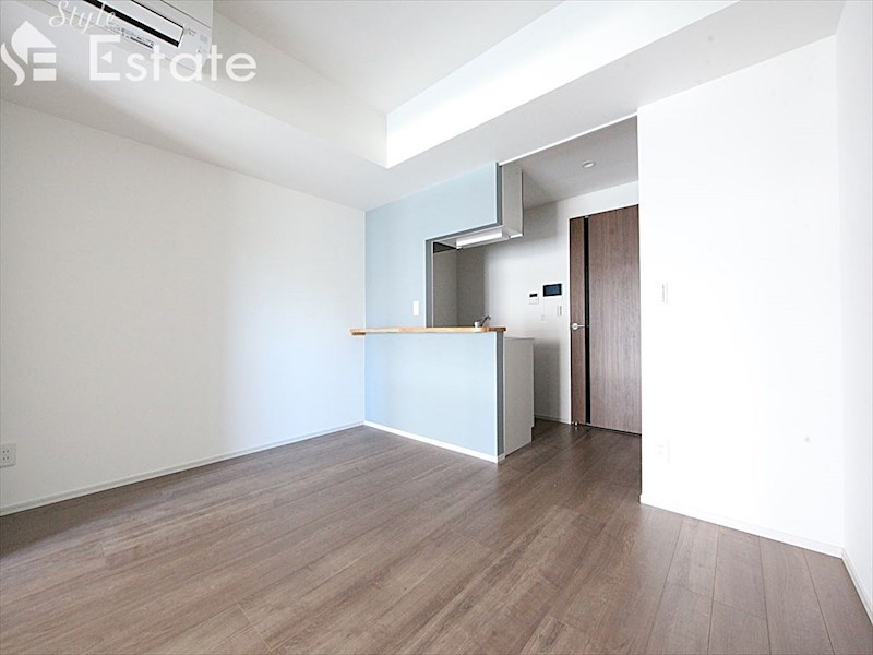 居室・リビング　内装