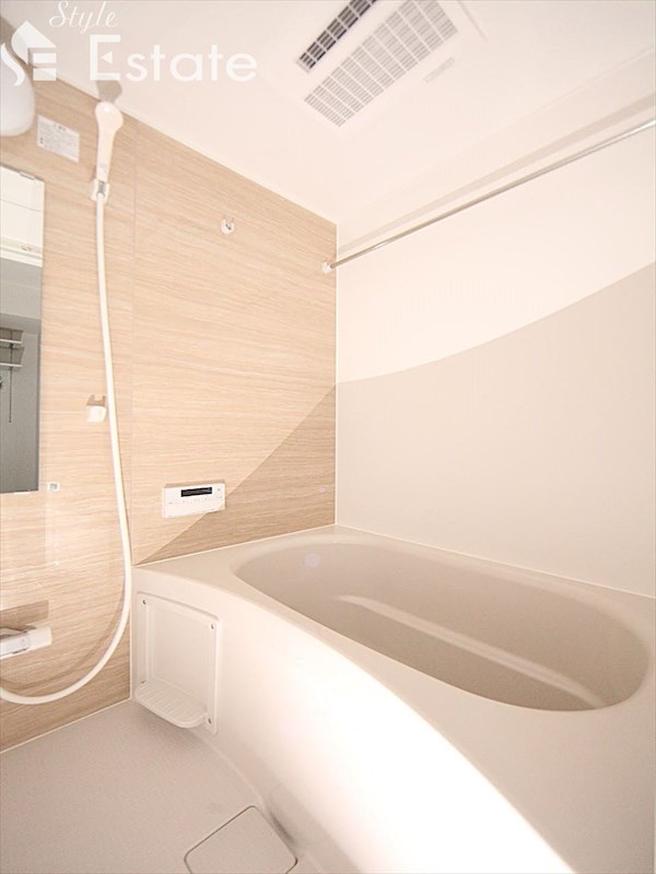 バス・シャワールーム　バスルーム