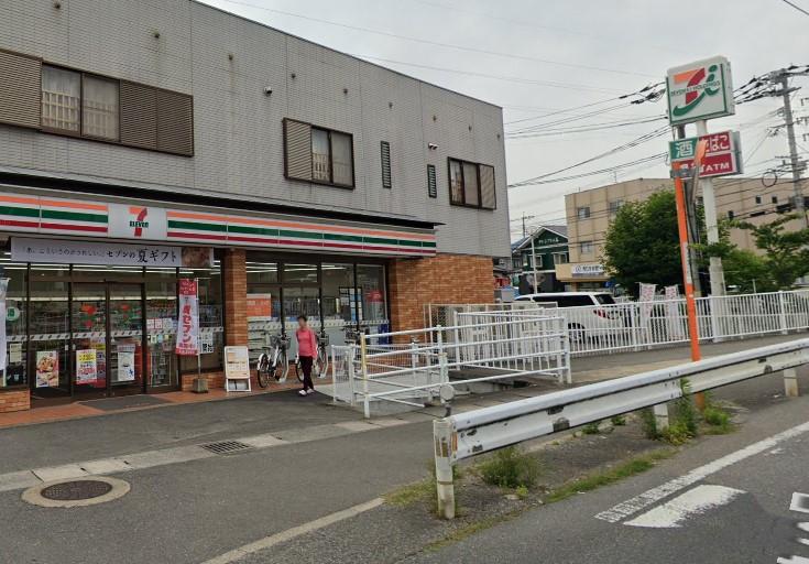コンビニ　セブンイレブン 福岡梅林7丁目店（コンビニ）まで600m