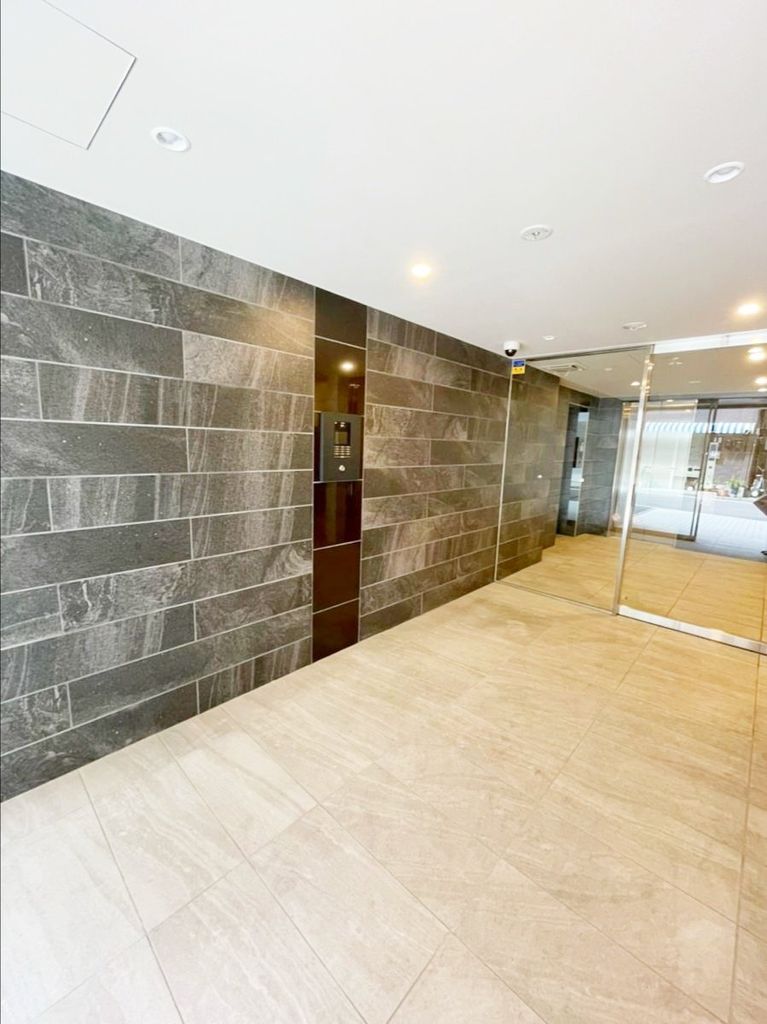 エントランス　エントランス