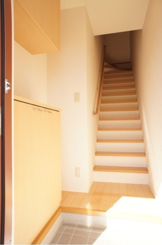 玄関　図面と現状に相違がある場合には現状を優先