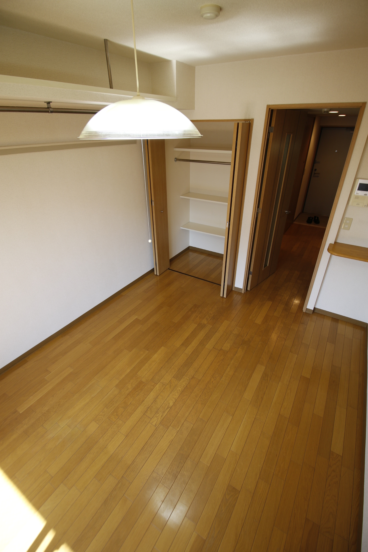 居室・リビング　別の部屋の写真です