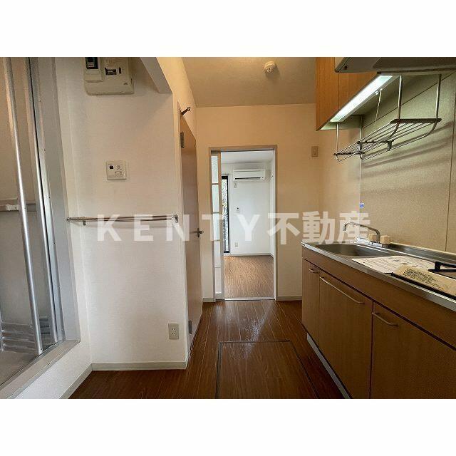 玄関　収納もある玄関です