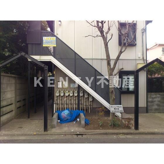 エントランス　建物の内部です