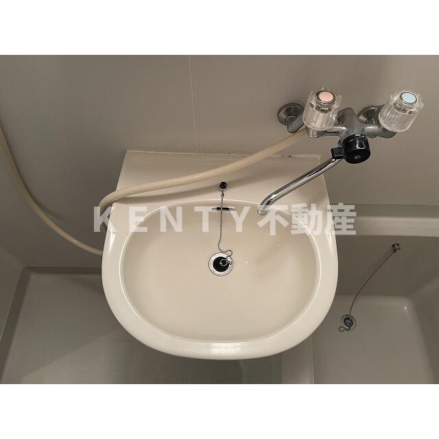 洗面設備　スペースが確保できる洗面所です