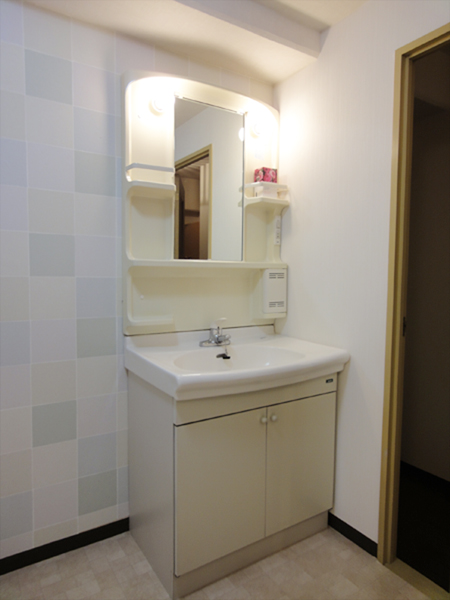 洗面設備　独立洗面台です！