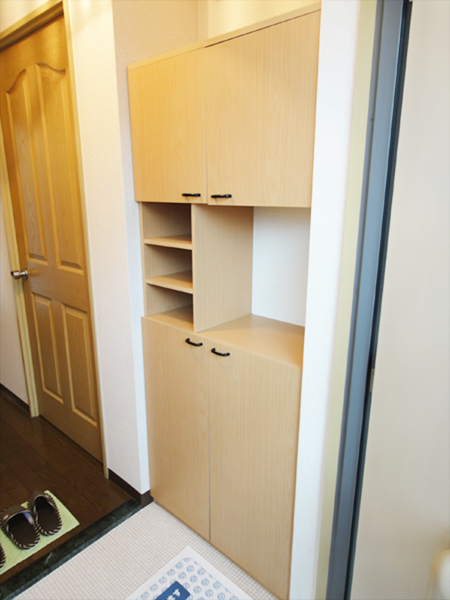 玄関　玄関にシューズボックス完備！