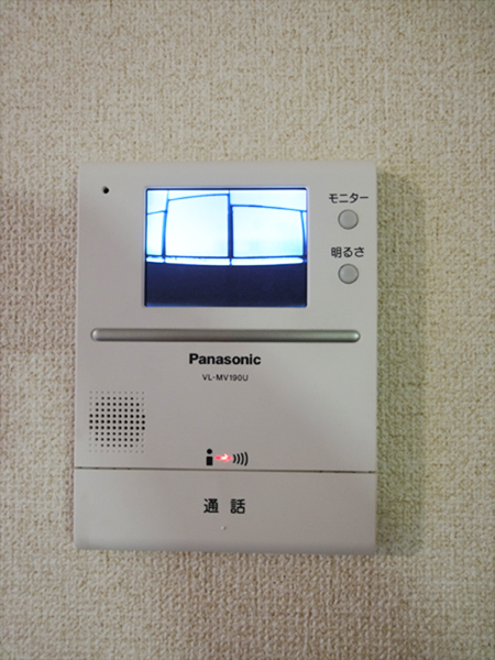セキュリティ　TVモニターホンで来訪者を確認出来ます！