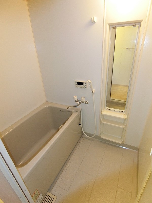 バス・シャワールーム　※別号室参考画像の為、現況優先とします。