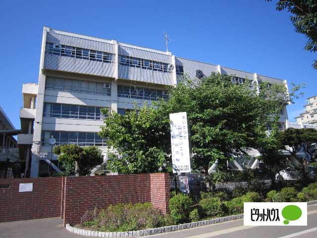 中学校　習志野市立第一中学校（中学校）まで471m