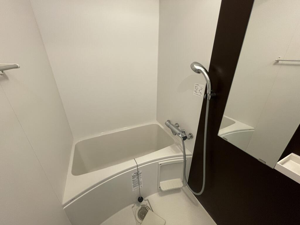 バス・シャワールーム　バスルーム