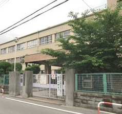 中学校　門真市立第二中学校（中学校）まで1804m