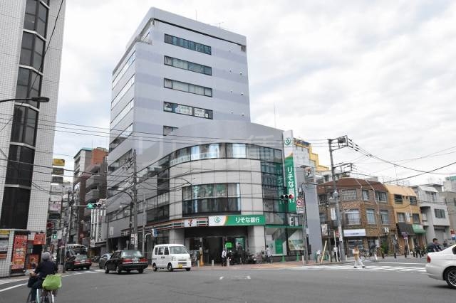 銀行　りそな銀行蒲田支店（銀行）まで200m