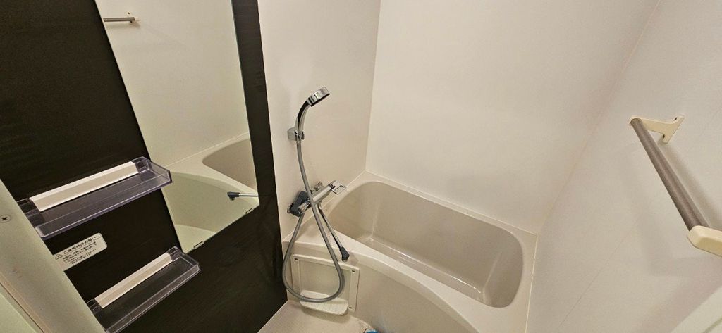バス・シャワールーム　バス