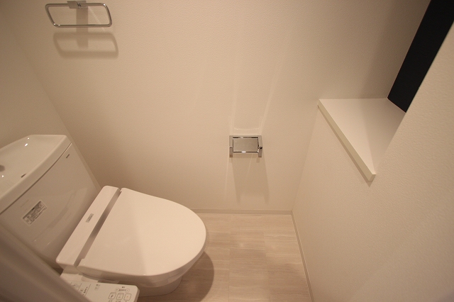 トイレ　同物件別号室です。