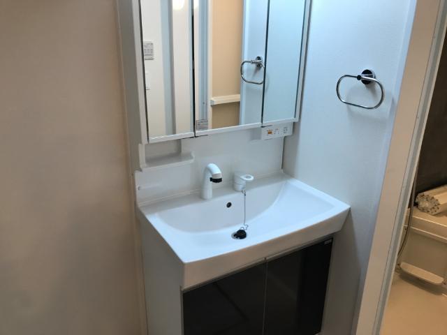 洗面設備　洗髪洗面化粧台