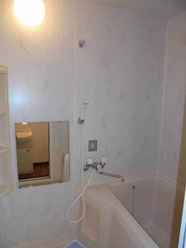 バス・シャワールーム　お風呂です