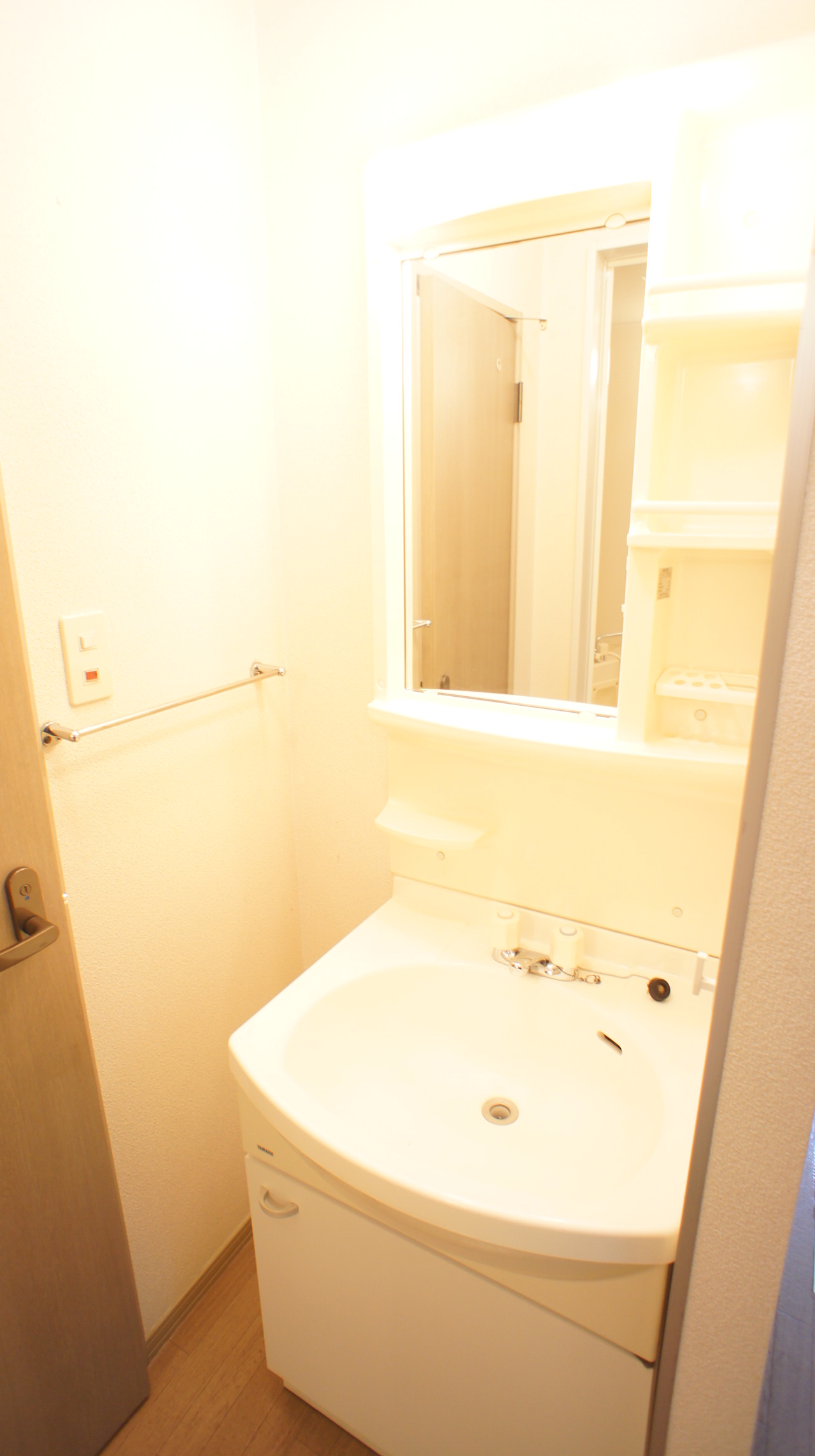 洗面設備　独立洗面台付です♪