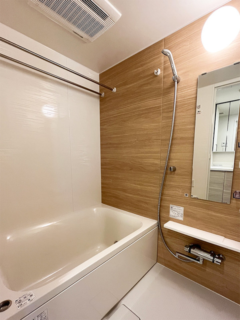 バス・シャワールーム　※写真は同タイプ住戸です。