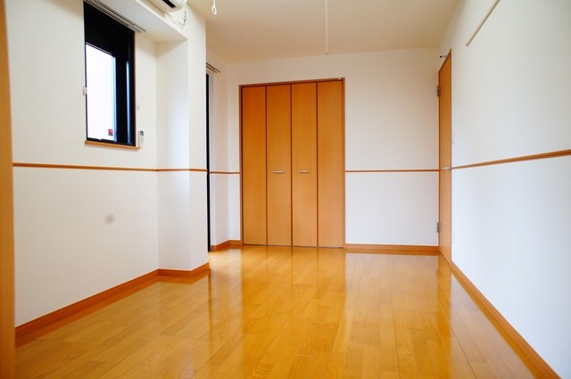 その他　洋室6.8帖