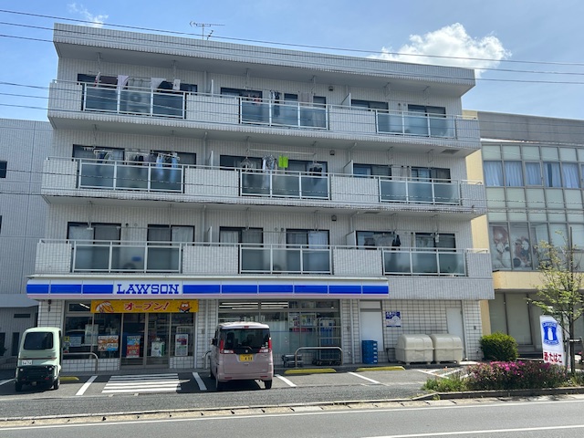 コンビニ　ローソンストア100 LS流山鰭ヶ崎店（コンビニ）まで415m