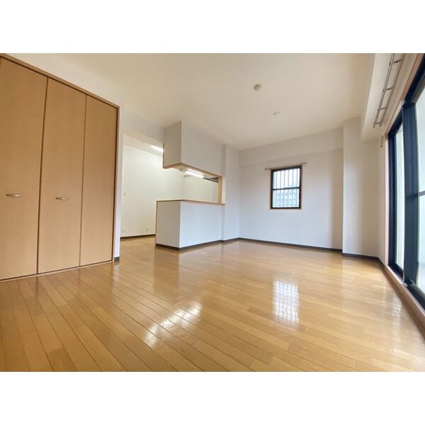 居室・リビング　※別室の参考写真の為、現況優先です。