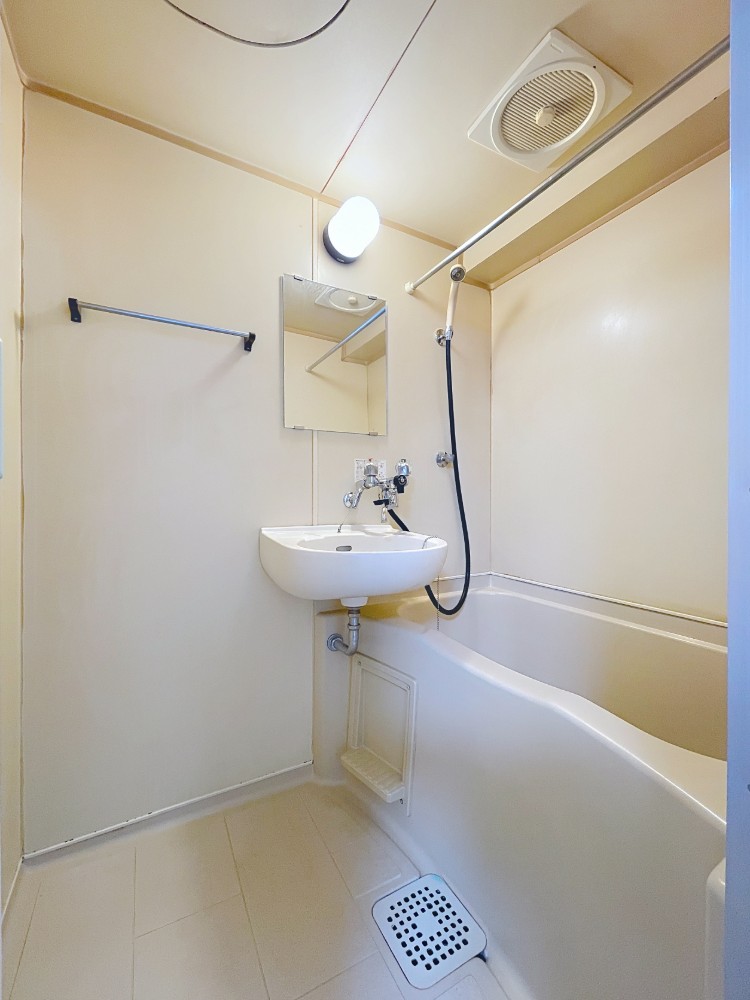 バス・シャワールーム　浴室