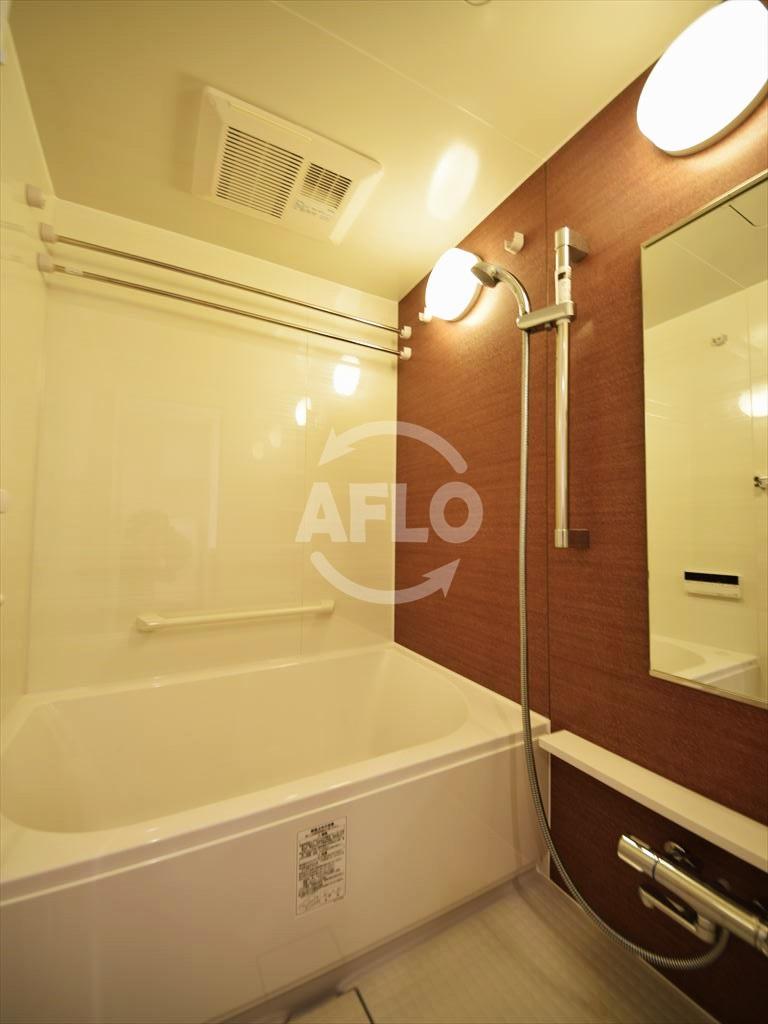 バス・シャワールーム　パークアクシス本町　浴室換気乾燥暖房機付バスルーム