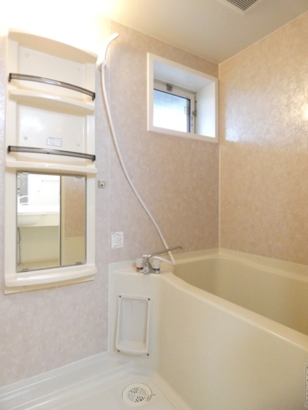 バス・シャワールーム　図面と現状に相違がある場合には現状を優先