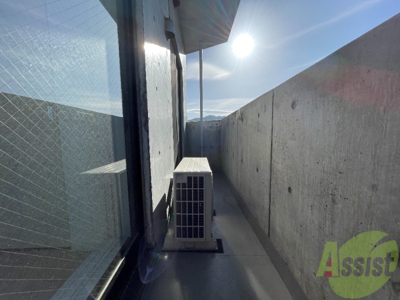 バルコニー　バルコニーです。洗濯物を干したり一息ついたりできますね！