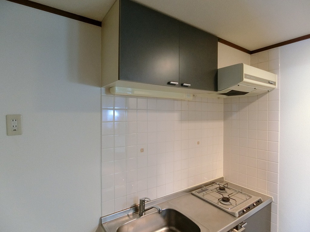 その他設備　換気ダクト・収納棚ございます。