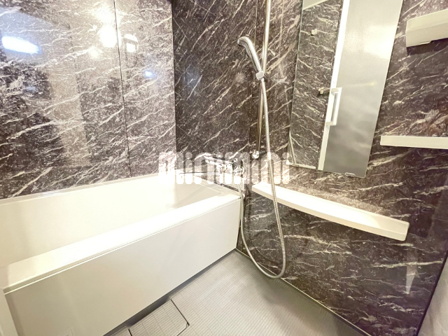 バス・シャワールーム　浴室乾燥付