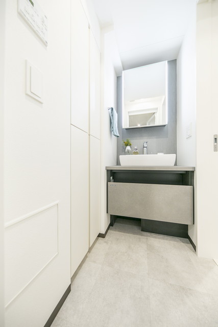 洗面設備　※写真は同タイプ住戸です。