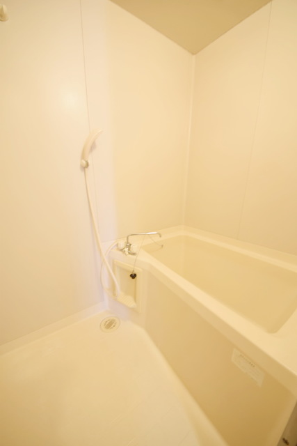 バス・シャワールーム　～嫌なことも洗い流そう～