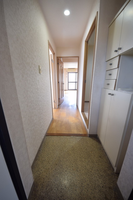 玄関　～みんなでお出迎え～