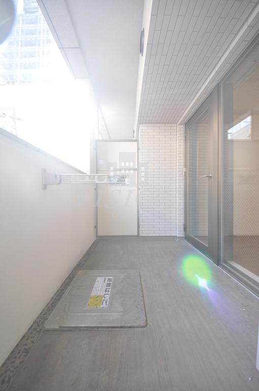 バルコニー　室内写真は別タイプのものです