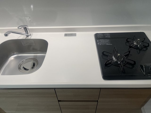 キッチン　同物件別号室のものです。