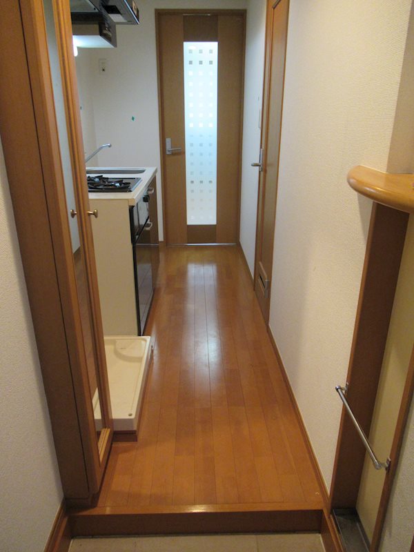 玄関　※参考写真