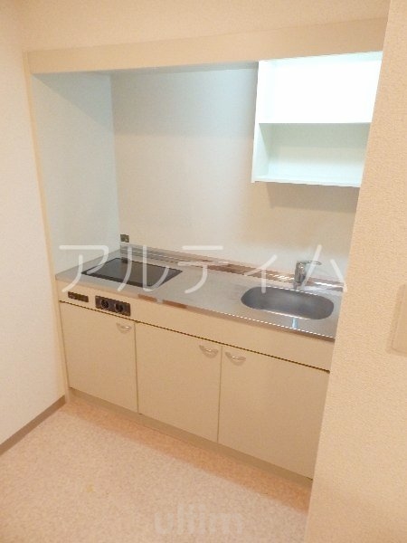 キッチン　※同タイプの他のお部屋です