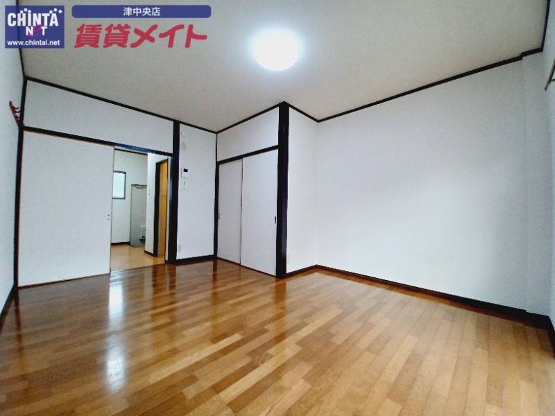 居室・リビング　同型参考写真