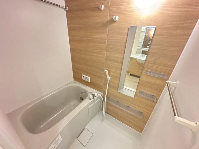 バス・シャワールーム　浴室