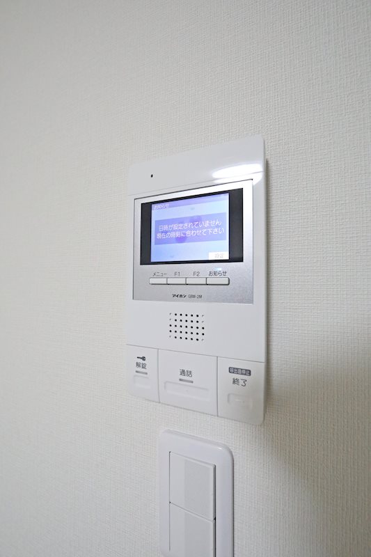 セキュリティ　モニター付きインターホン