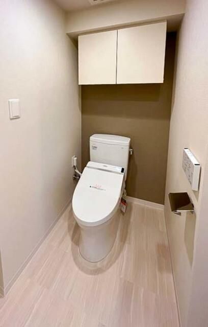 トイレ　同タイプ部屋　参考写真です