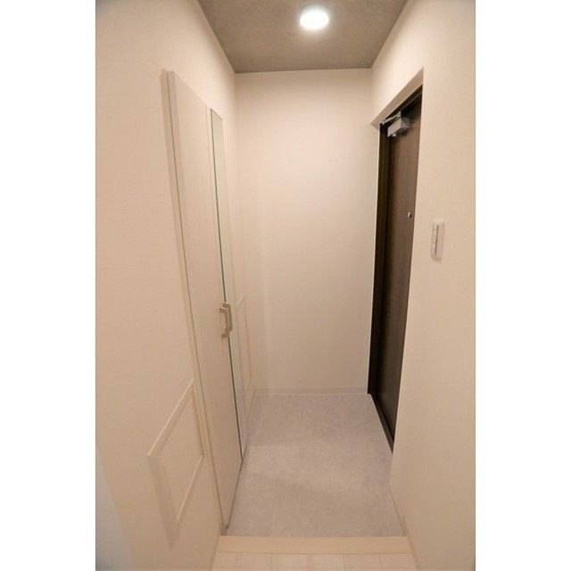 玄関　（別タイプ参考写真）コンポジット王子　北区王子2